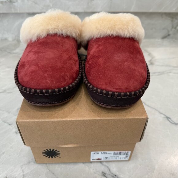 Ugg Slippers! New with Box! Burnt Red Suede. Size 7 - Picture 3 of 4